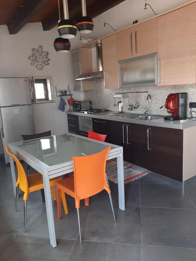 A Casa Di Armando Apartment Palermo Bagian luar foto